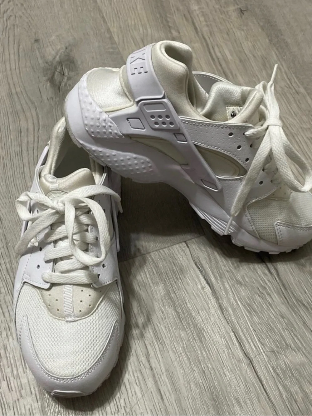 Nike All-White Sneakers - Huarache